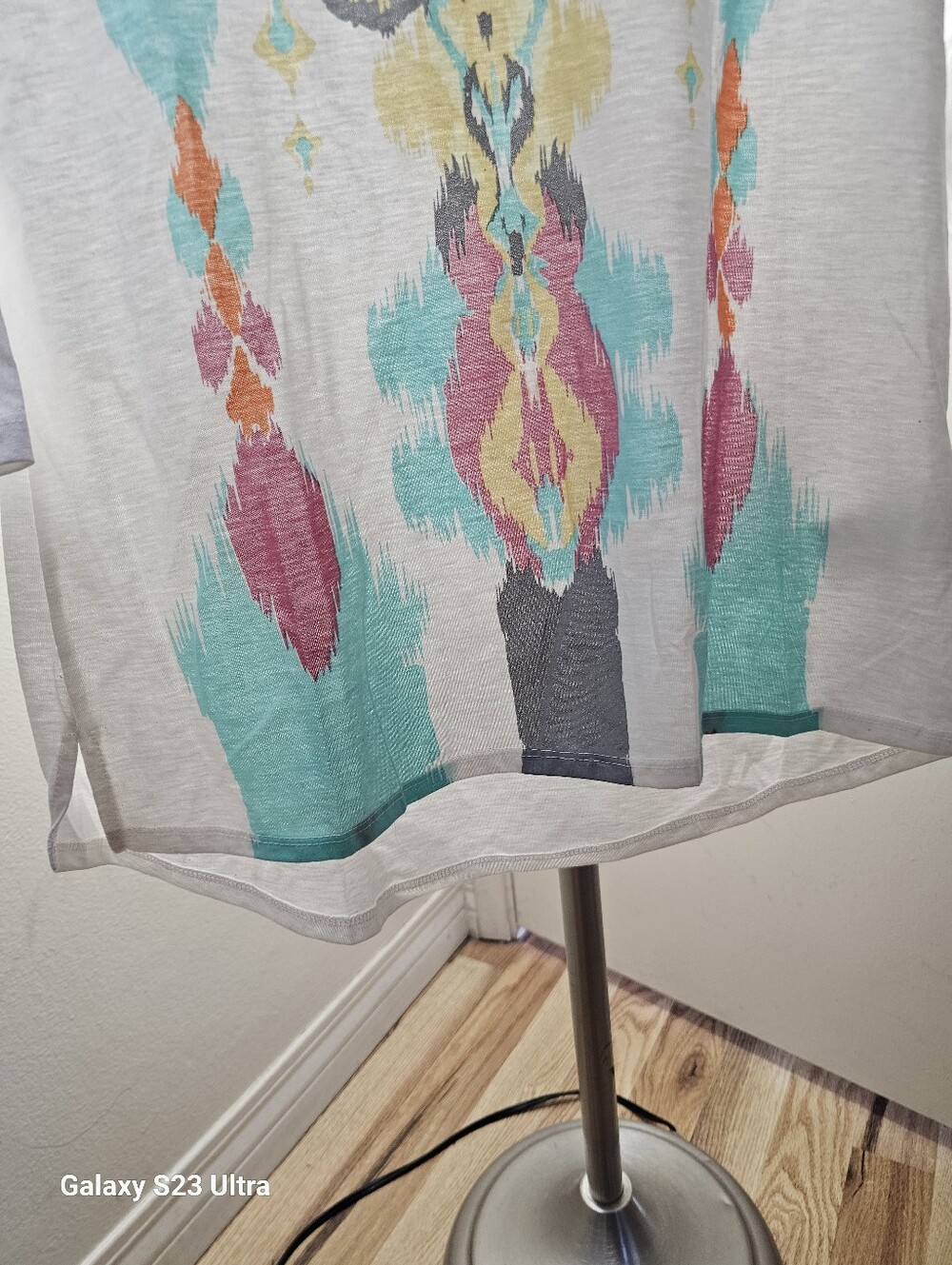 Top with Multicolor Aztec Print - Picture 4 of 11